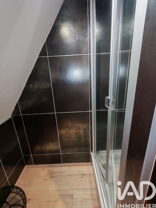 Maison - 175 m² - 12 pièces