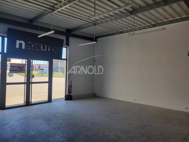 Local d'activités - 250 m²