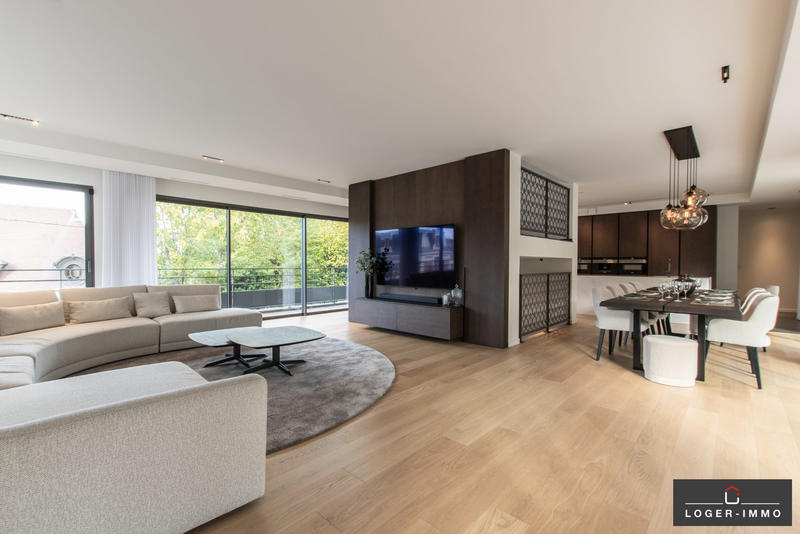 Villa - 318 m² - 7 pièces