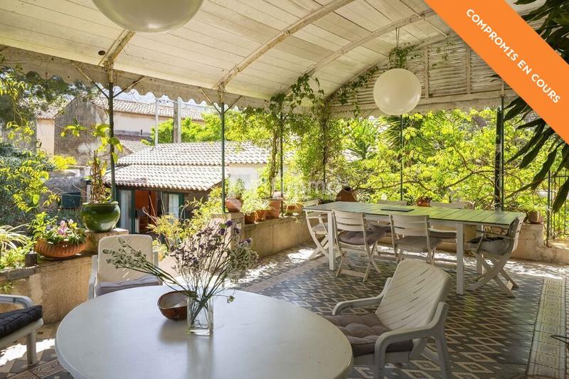 Villa - 265 m² - 7 pièces