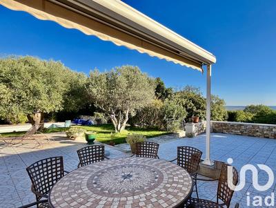 Maison - 227 m² - 9 pièces