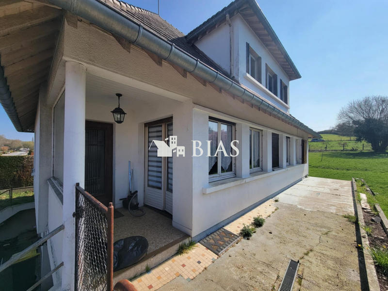 Maison - 124 m² - 8 pièces