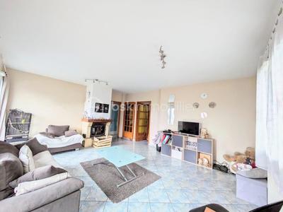 Maison traditionnelle - 124 m² - 4 pièces