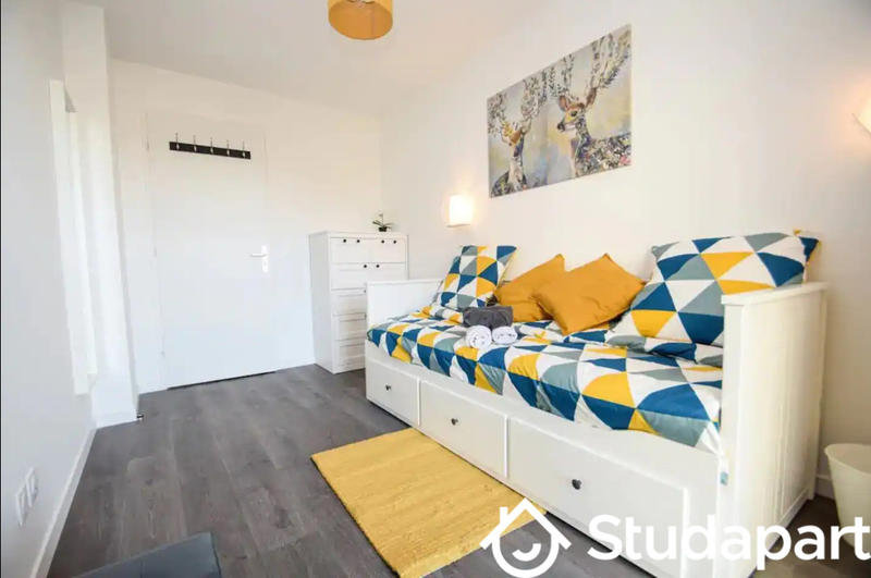 Chambre - 12 m² - 1 pièce