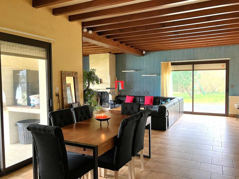 Maison - 158 m² - 6 pièces