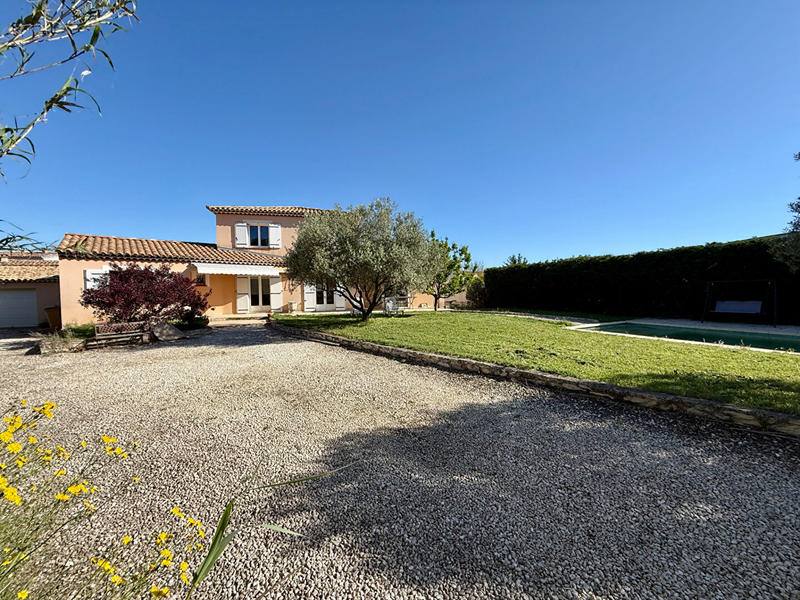 Maison - 170 m² - 6 pièces