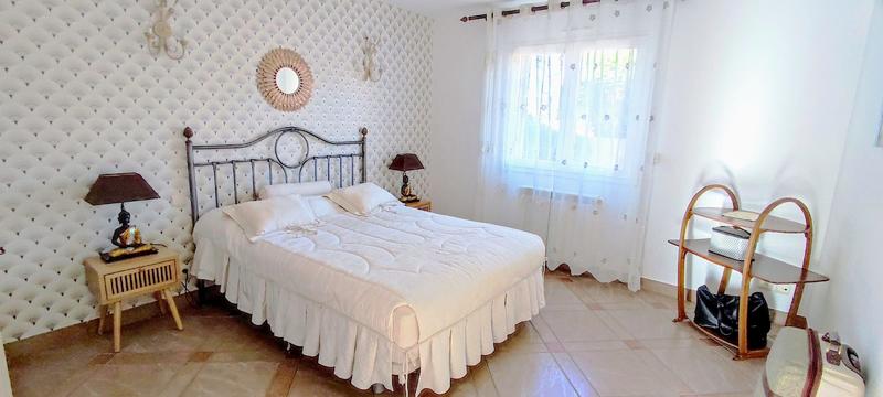 Villa - 297 m² - 8 pièces