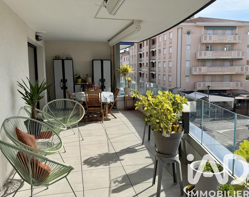 Appartement - 92 m² - 4 pièces