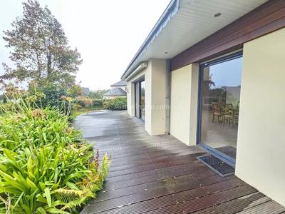 Maison - 210 m² - 5 pièces