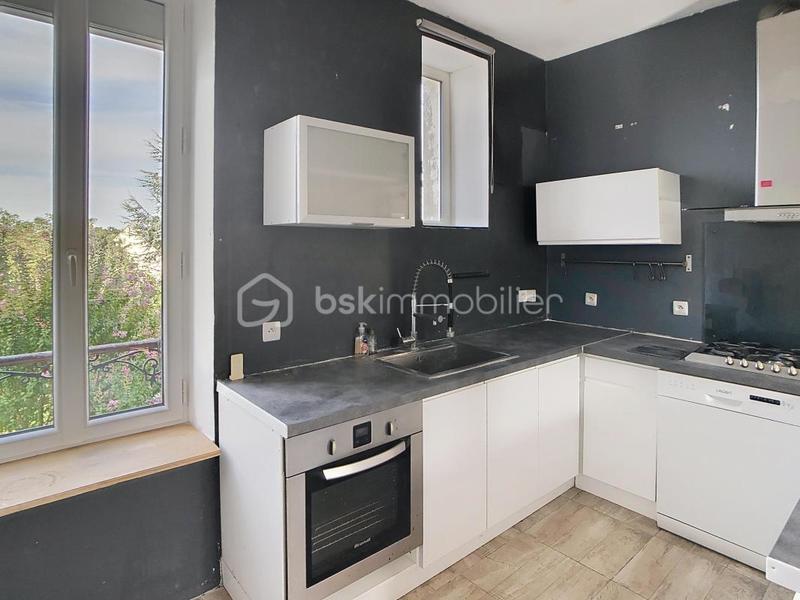 Maison - 182 m² - 8 pièces