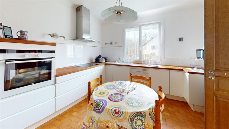 Maison - 158 m² - 7 pièces