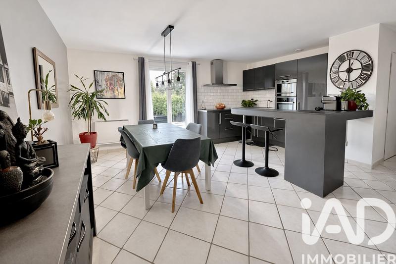 Maison - 115 m² - 6 pièces