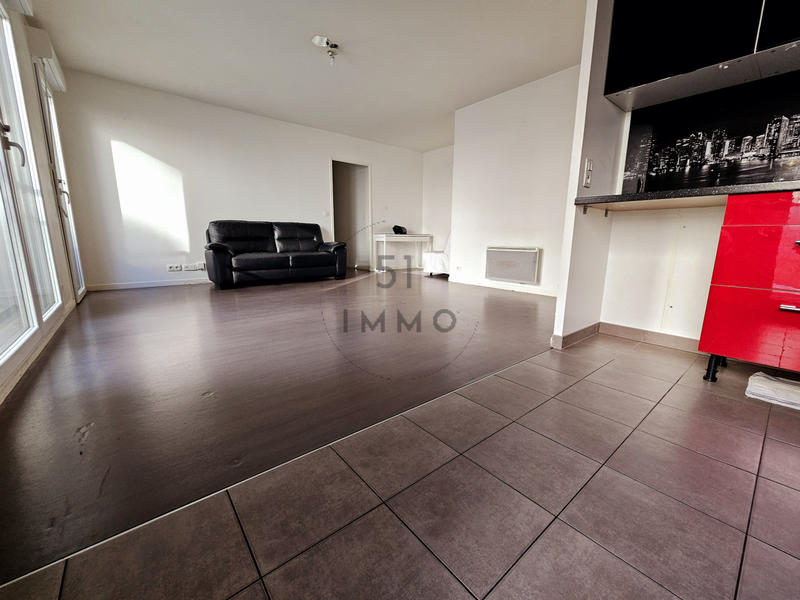 Appartement - 90 m² - 4 pièces