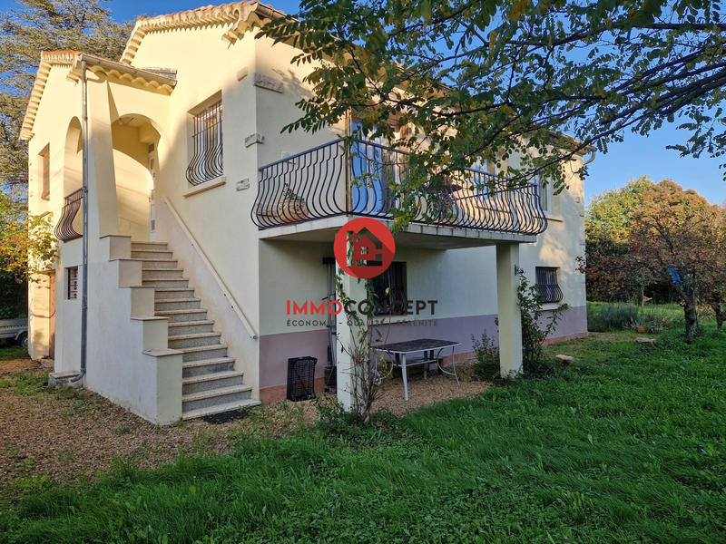 Maison traditionnelle - 153 m² - 7 pièces