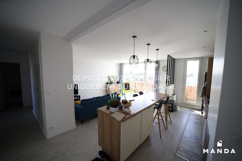 Chambre - 11 m² - 4 pièces