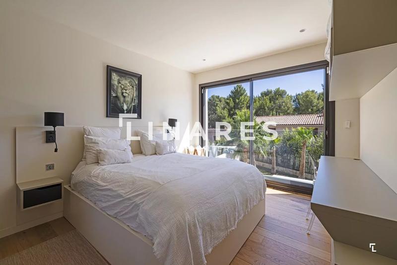 Villa - 189 m² - 6 pièces