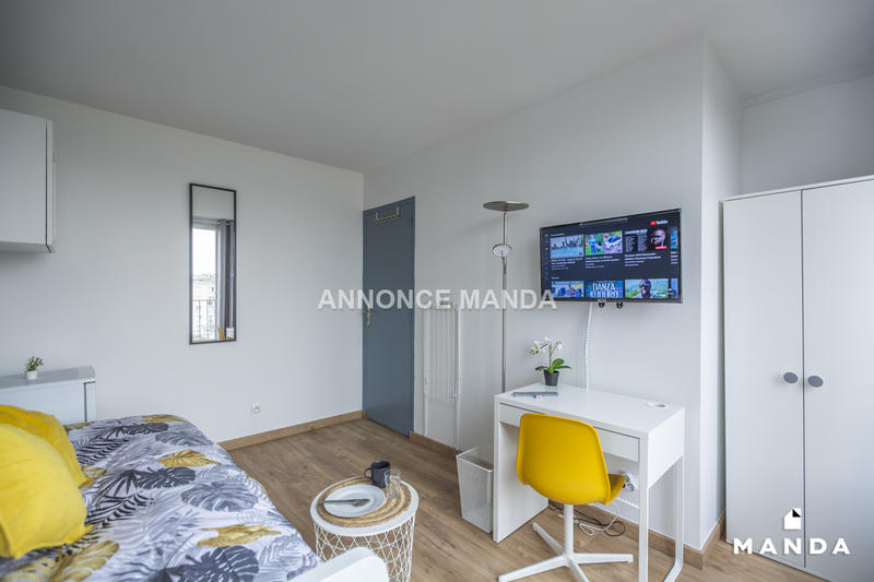 Chambre - 10 m² - 5 pièces
