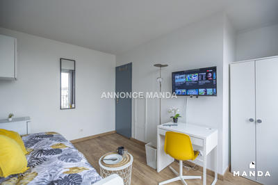 Chambre - 10 m² - 5 pièces