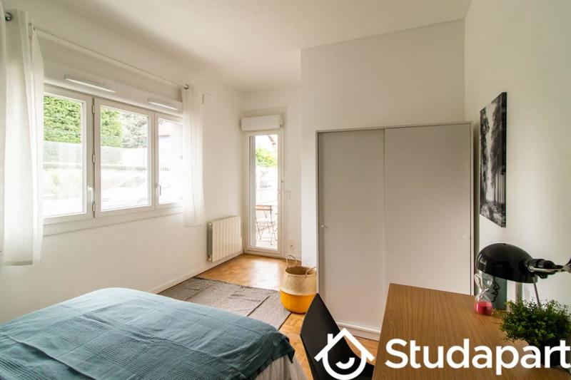 Chambre - 10 m² - 1 pièce