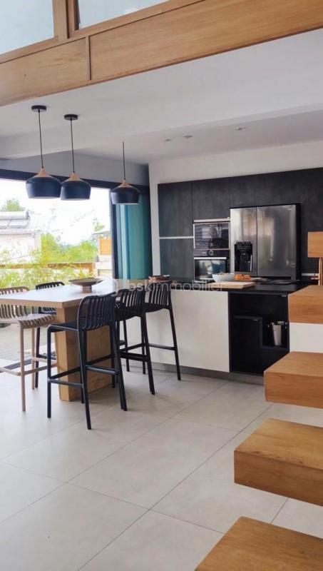 Villa - 160 m² - 4 pièces