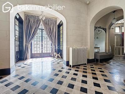 Maison de maîtres - 305 m² - 10 pièces