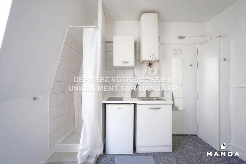 Studio - 12 m² - 1 pièce