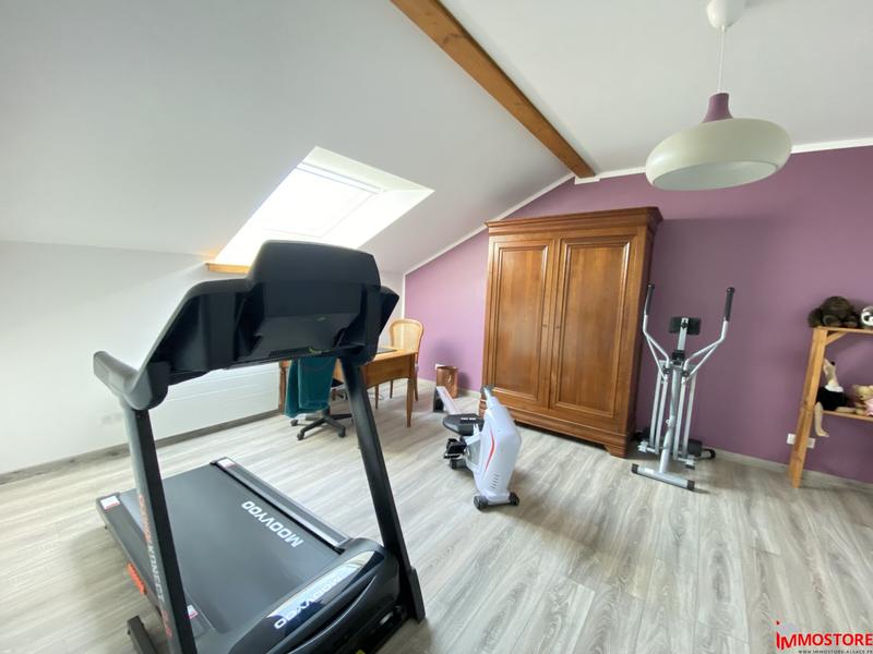 Maison - 220 m² - 7 pièces