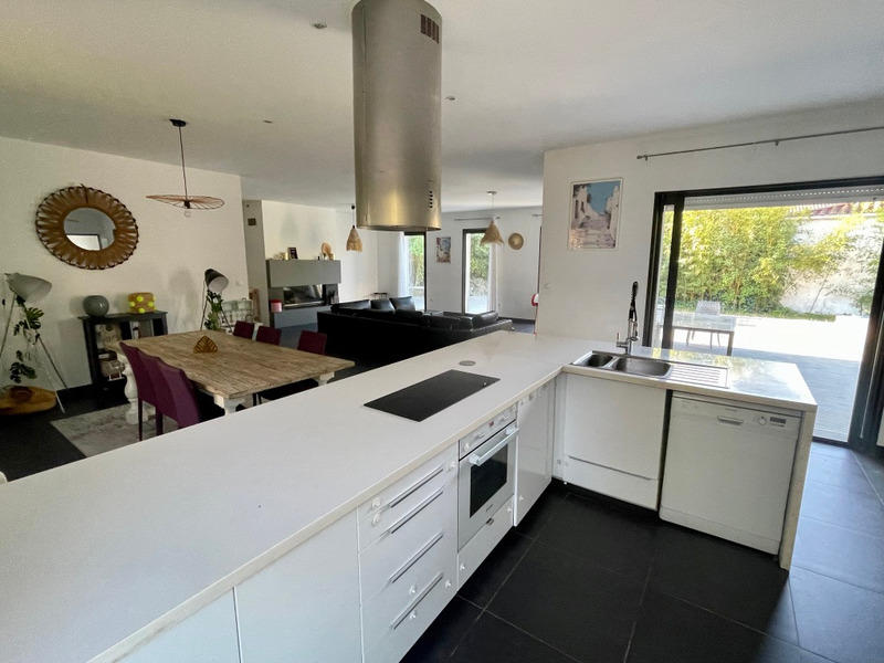 Maison - 195 m² - 5 pièces