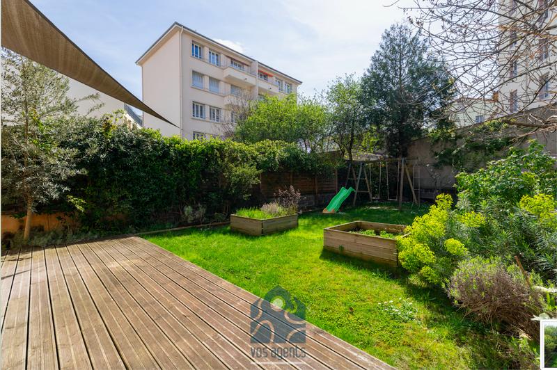 Maison - 181 m² - 7 pièces