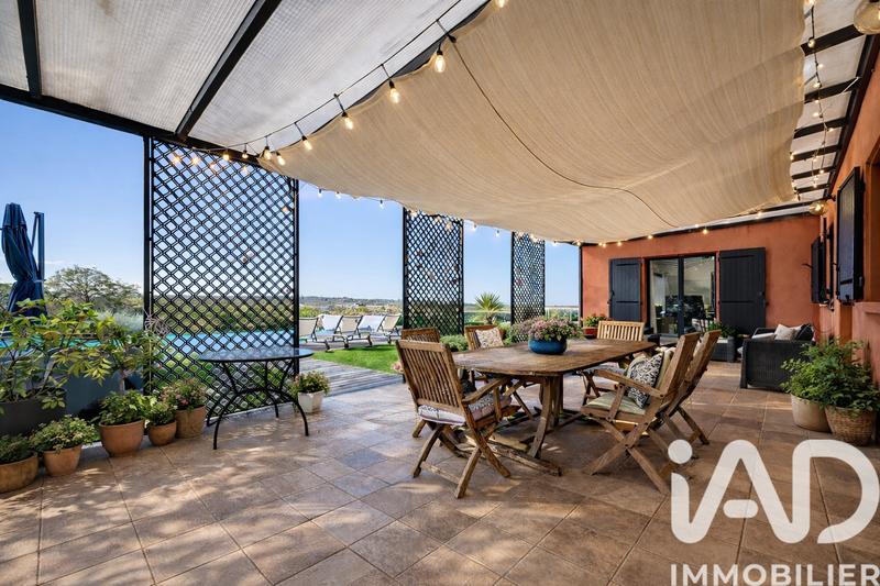 Maison - 185 m² - 7 pièces