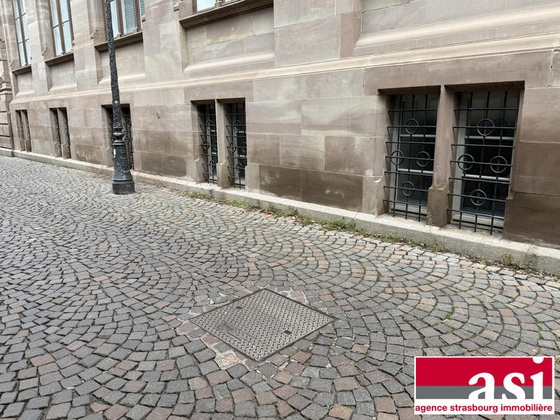 Local d'activités - 90 m² - 3 pièces