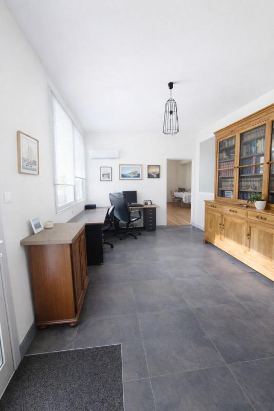 Maison - 220 m² - 6 pièces