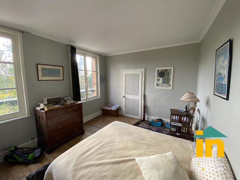 Maison de ville - 240 m² - 7 pièces