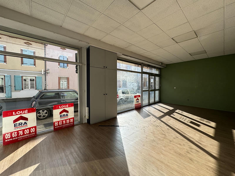 Local commercial - 159 m² - 5 pièces