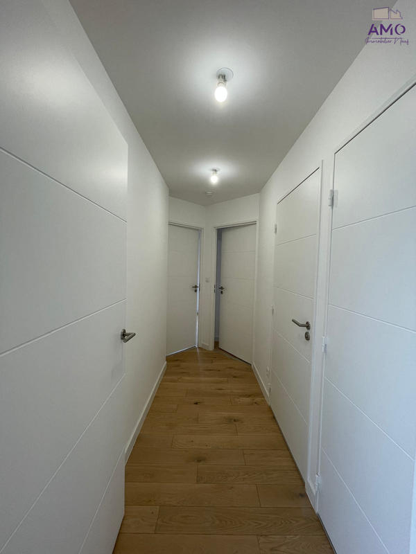 Appartement - 84 m² - 3 pièces