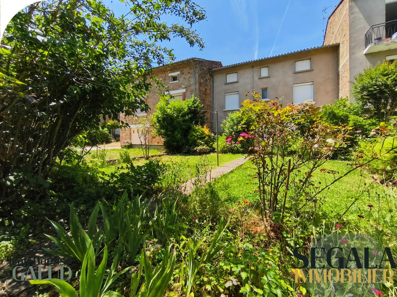 Maison - 99 m² - 5 pièces