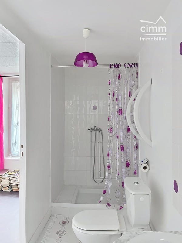 Maison traditionnelle - 159 m² - 4 pièces