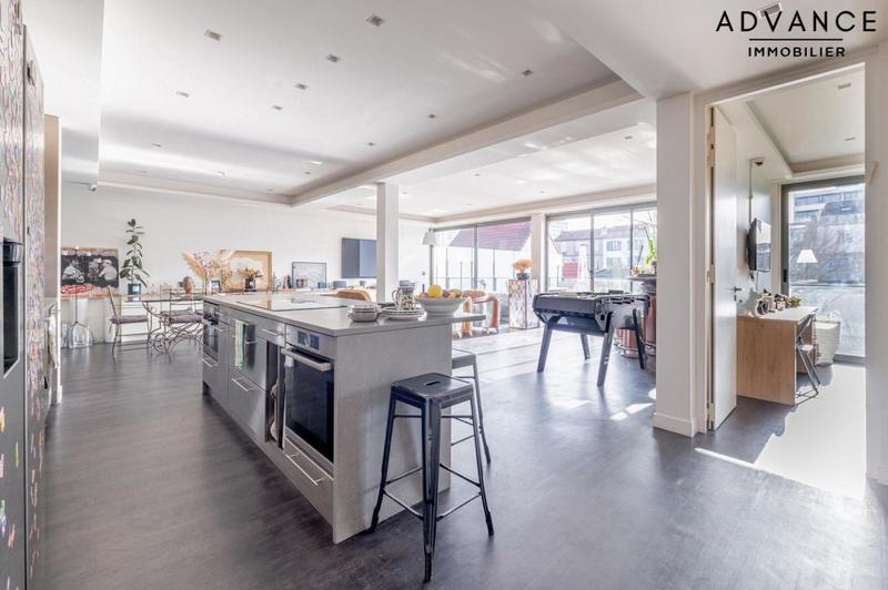 Immeuble - 700 m² - 9 pièces