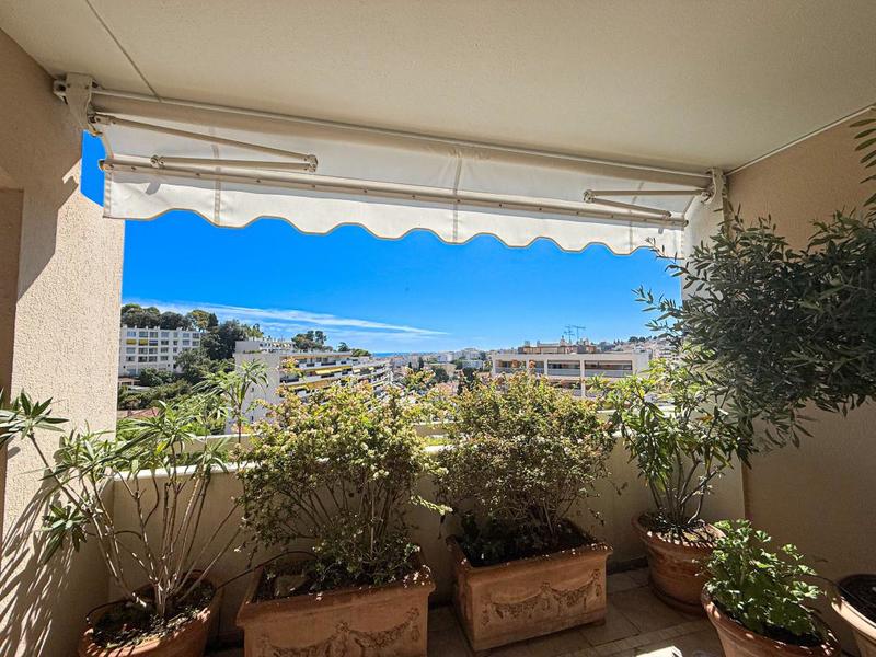 Appartement - 95 m² - 4 pièces