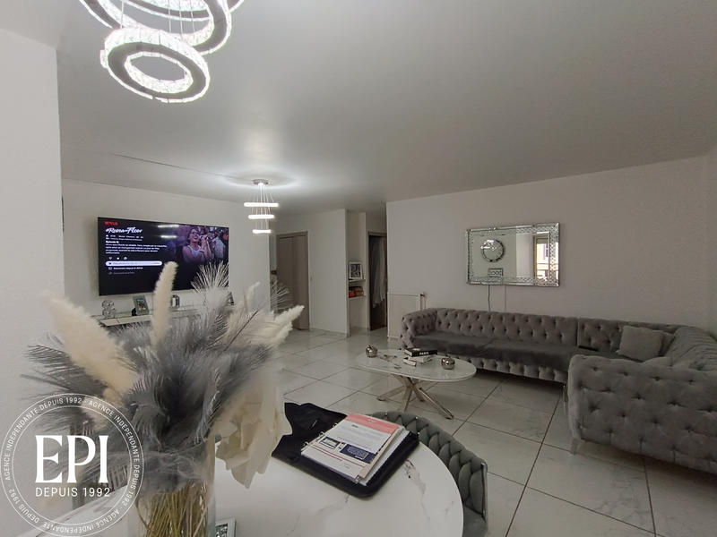 Appartement - 88 m² - 4 pièces