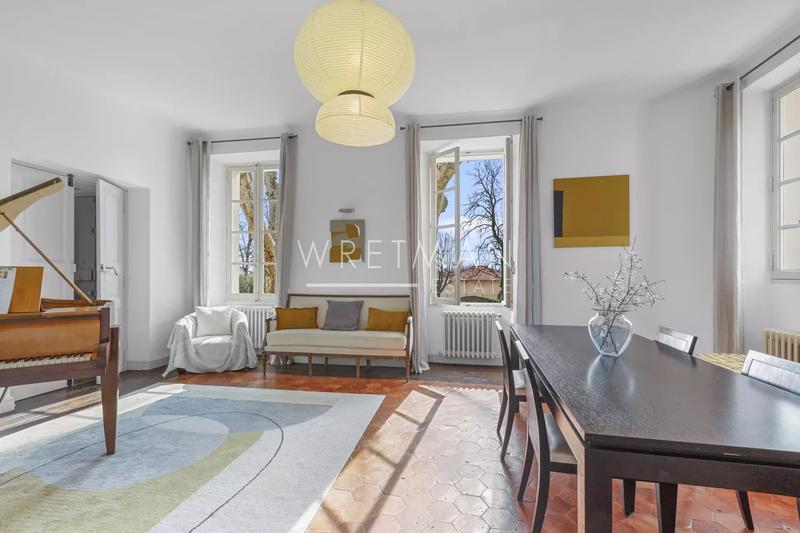 Bastide - 433 m² - 14 pièces