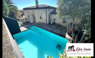 Maison - 238 m² - 7 pièces