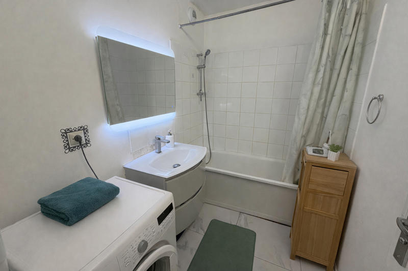 Appartement - 82 m² - 4 pièces