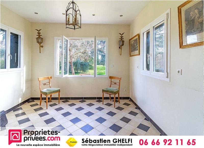 Maison - 198 m² - 11 pièces