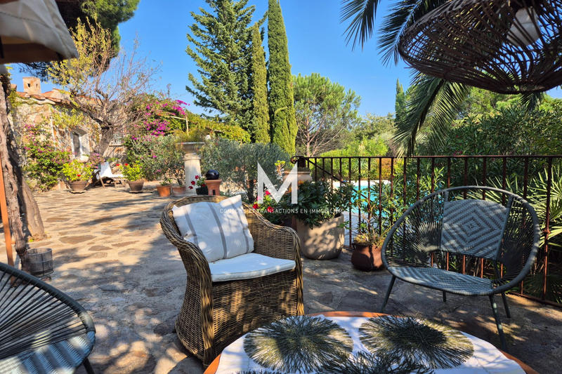 Maison - 180 m² - 7 pièces