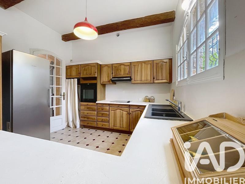 Maison - 180 m² - 7 pièces