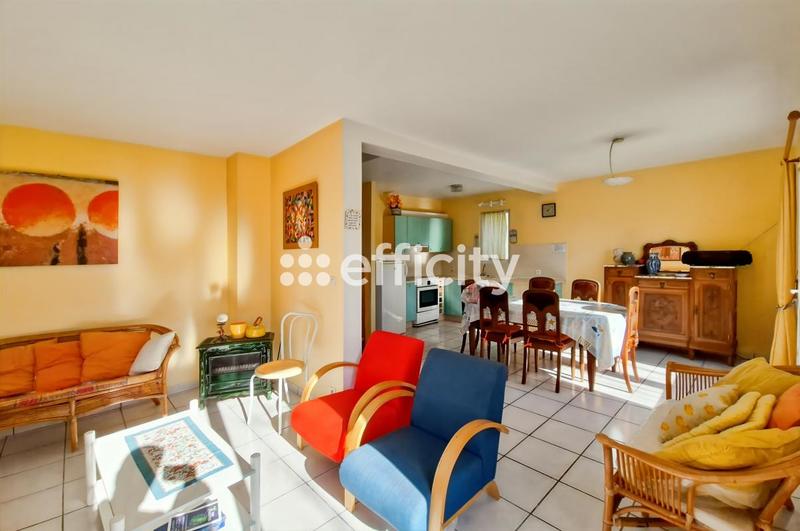 Maison - 84 m² - 5 pièces