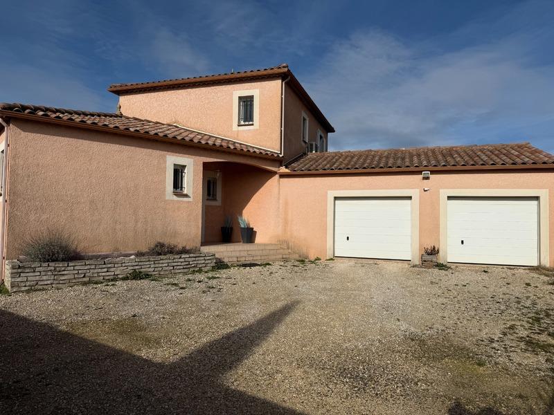Maison - 141 m² - 5 pièces