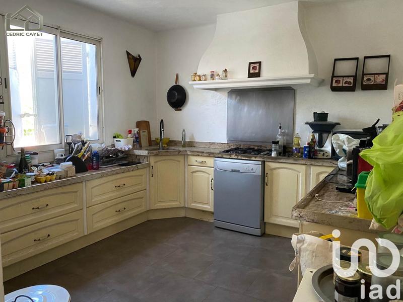 Maison - 305 m² - 14 pièces