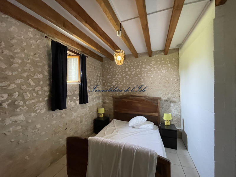 Maison - 330 m² - 16 pièces